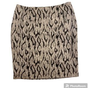 Apt 9 mini Skirt animal print size 6